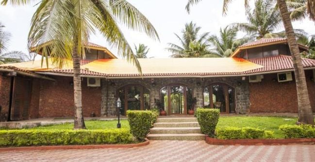 U Tropicana Resort_2